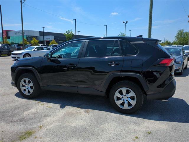 2023 toyota rav4 le