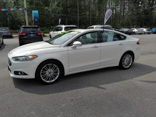 2016 ford fusion se