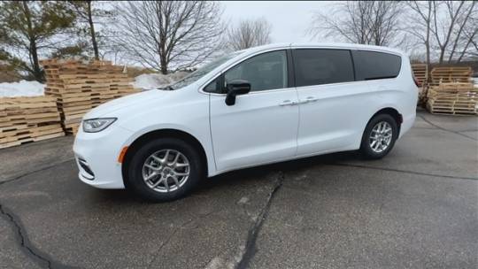2024 Chrysler Pacifica