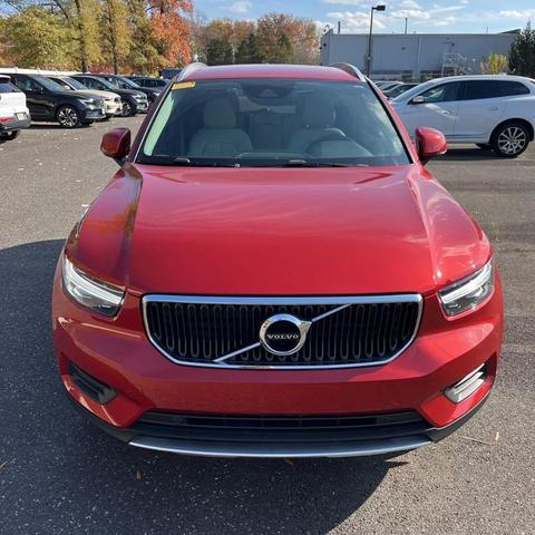 2019 volvo xc40 t4 momentum