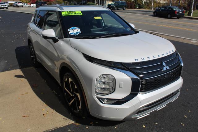 2022 mitsubishi outlander sel