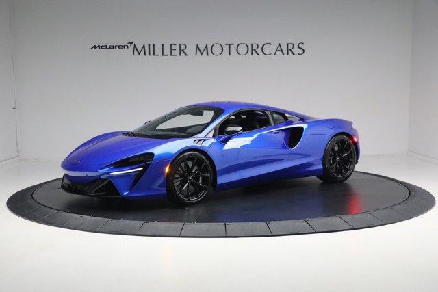 2023 mclaren artura performance