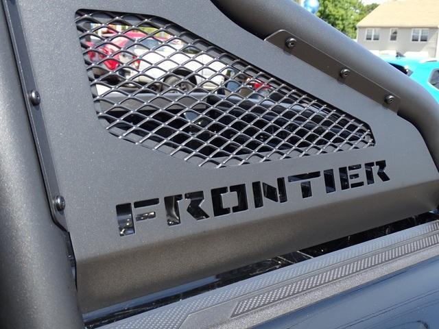 2023 nissan frontier sv