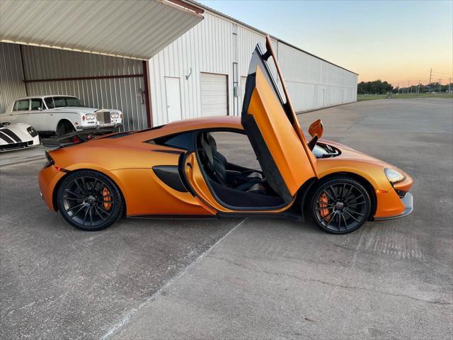 2017 mclaren 570s base 2dr coupe