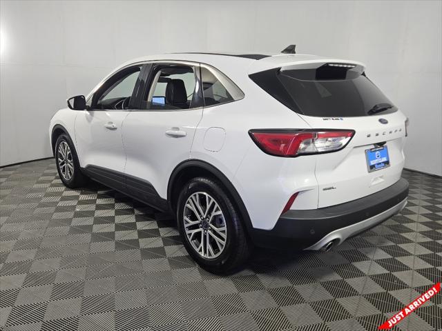 2022 ford escape sel