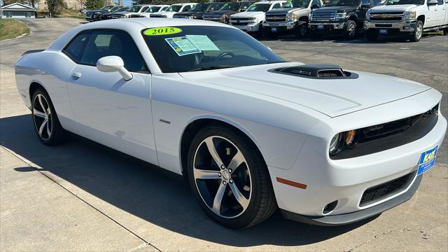 2015 dodge challenger r/t plus