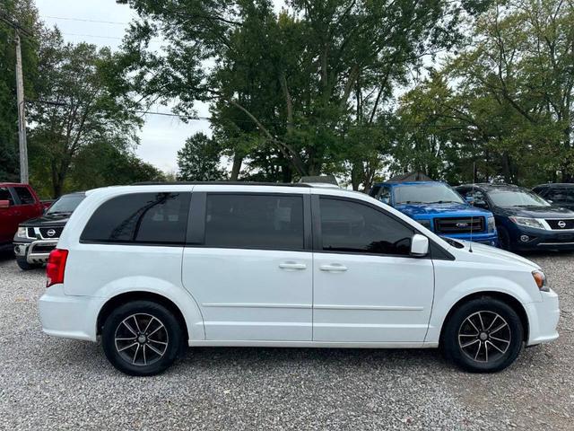2016 dodge grand caravan r/t