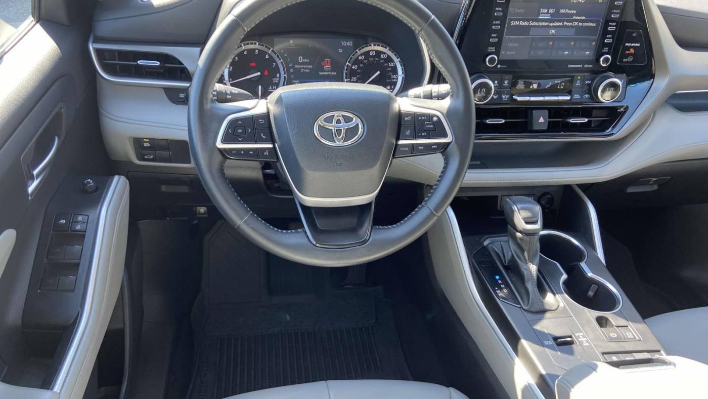 2022 toyota highlander xle