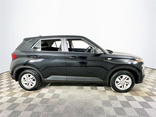 2022 hyundai venue se
