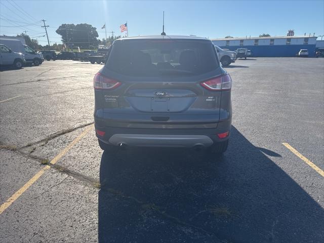 2016 ford escape se