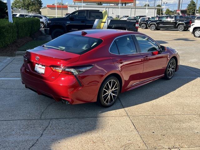 2024 toyota camry se