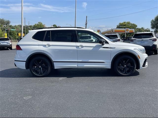 2024 volkswagen tiguan 2.0t se r-line black