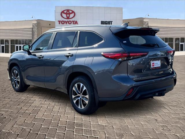 2023 toyota highlander hybrid xle