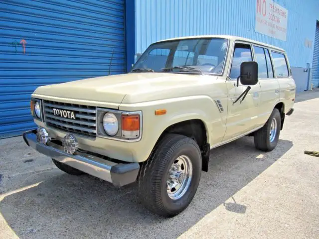 1983 toyota land cruiser fj60 beautiful rust-free low mile 4x4 truck no reserve!