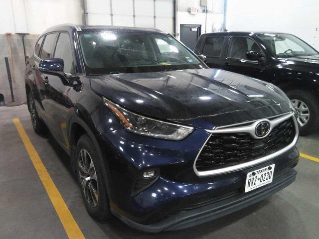 2021 toyota highlander xle