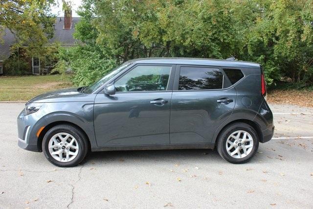 2023 kia soul s