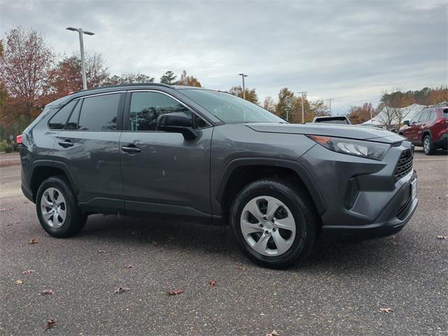 2021 toyota rav4 le