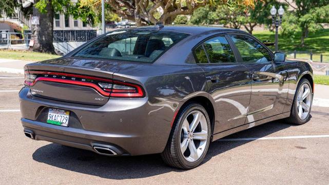 2018 dodge charger sxt plus