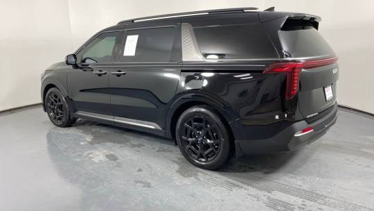 2025 Kia Carnival