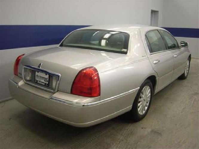 2003 lincoln town car executive in richmond, va