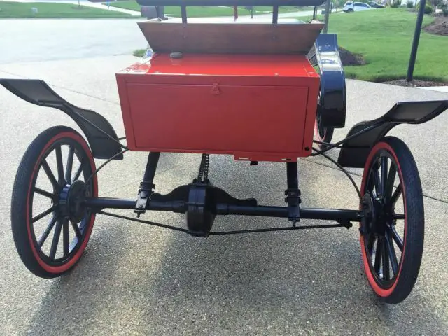 1903 oldsmobile surrey curved dash