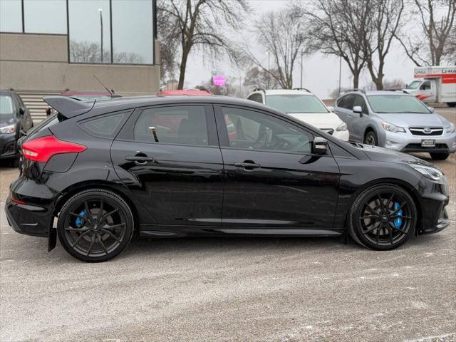 2017 ford focus rs base
