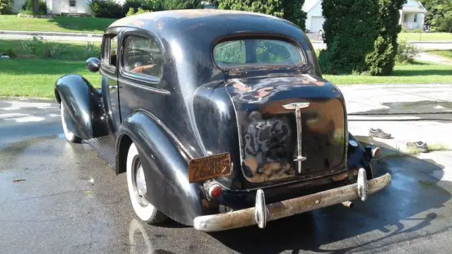 1936 oldsmobile unmolested
