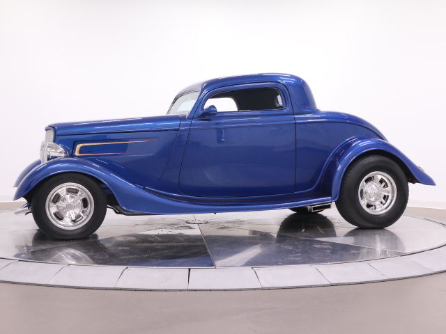 1933 ford 3 window coupe--vette rear end--new interior