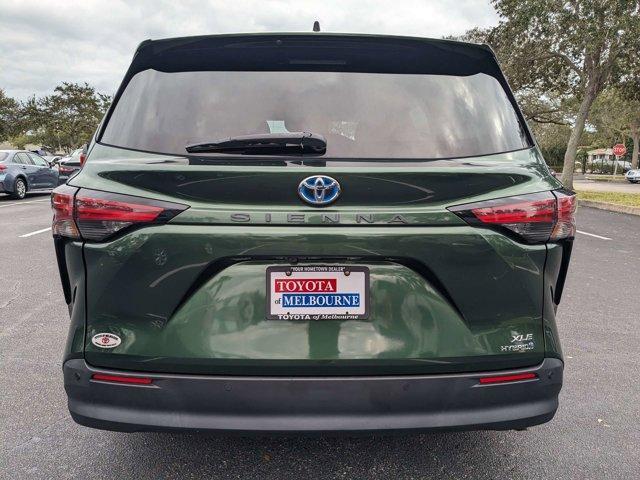 2021 toyota sienna xle