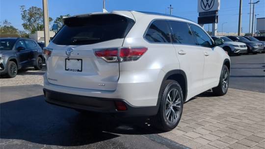 2016 Toyota Highlander