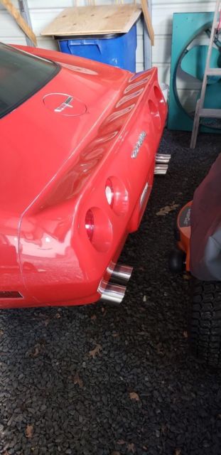 1980 chevrolet corvette coupe - red