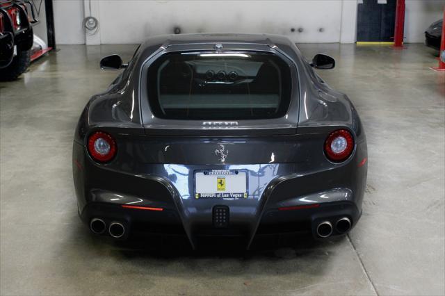 2015 ferrari f12berlinetta base