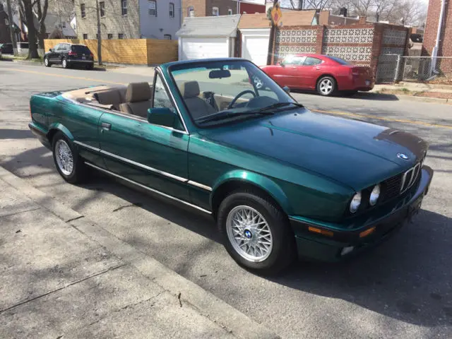 no reserve! only 22,000 miles, one owner, clean carfax, 100% original, like new!