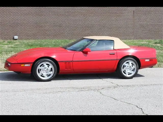 1990 chevrolet corvette convertible only 22,000 miles!!!!!