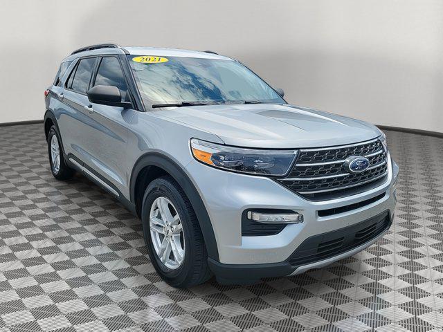 2021 ford explorer xlt