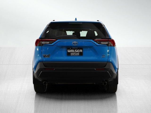 2021 toyota rav4 le