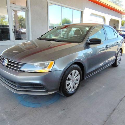 2015 volkswagen jetta 2.0l s