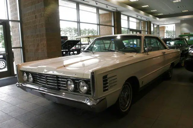mercury marauder with 35,760 miles, for sale!