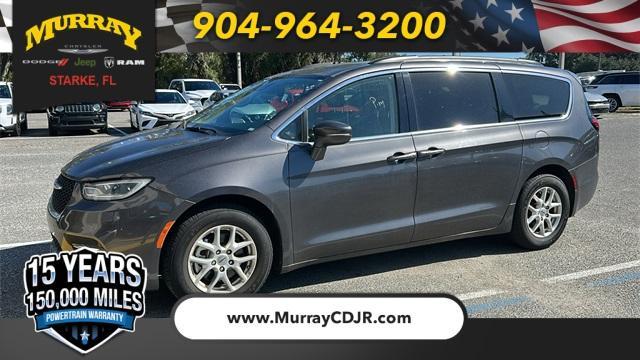 2022 chrysler pacifica touring-l