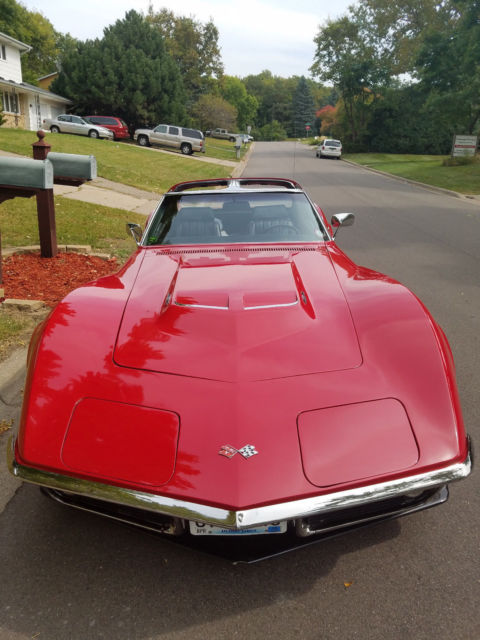 1969 chevy corvette stingray t-top