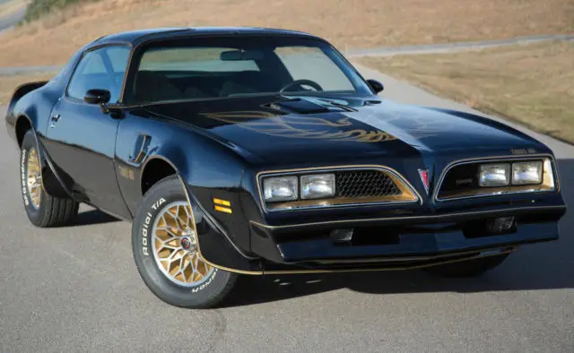 1977 trans am - special edition 4-speed 19k miles restored w72 y82 bandit t-tops