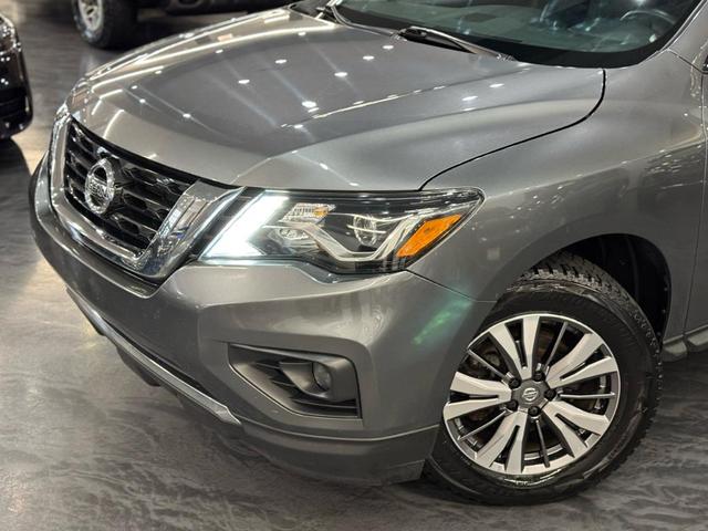 2020 nissan pathfinder sv