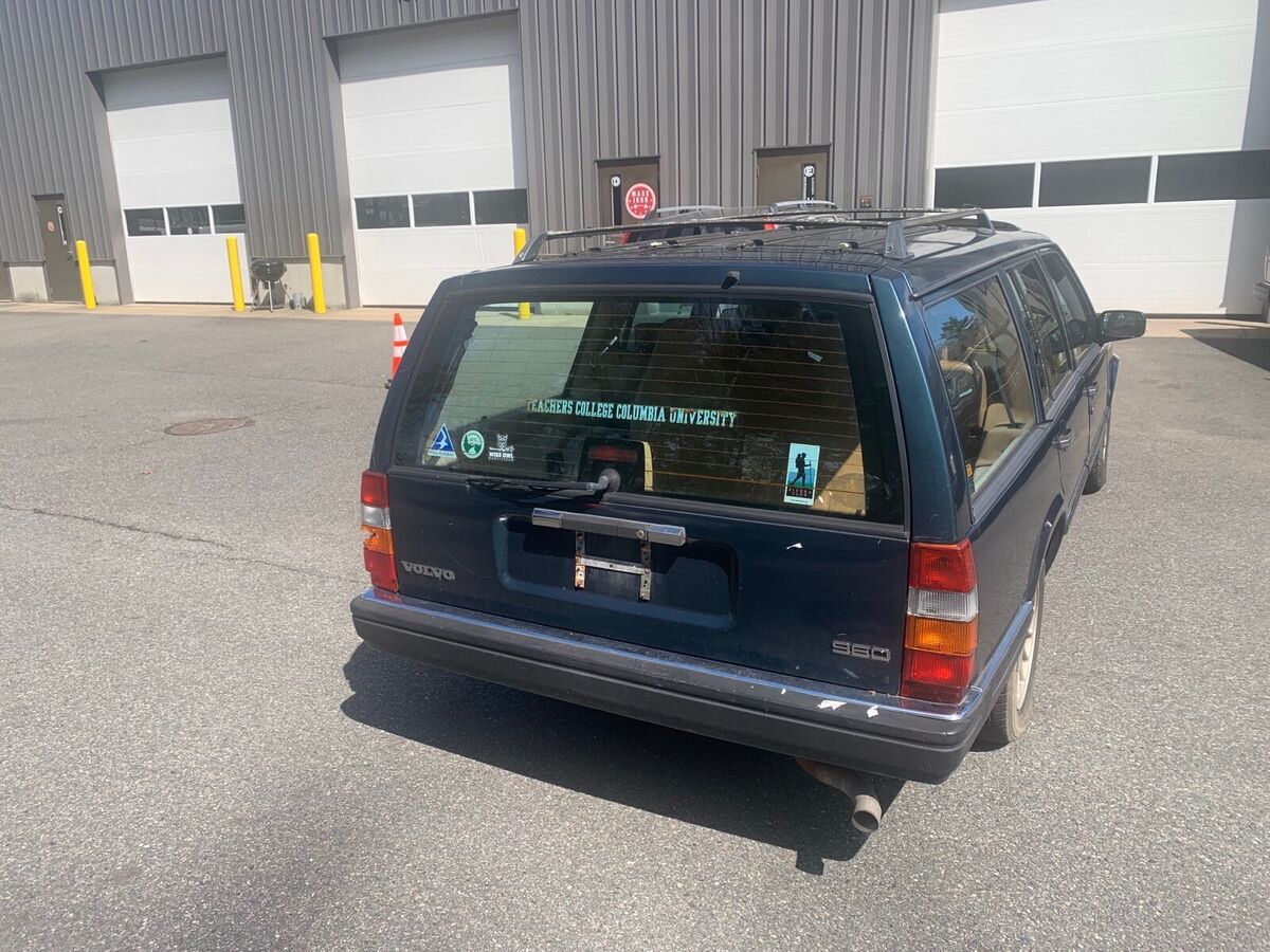1993 volvo 960 wagon green
