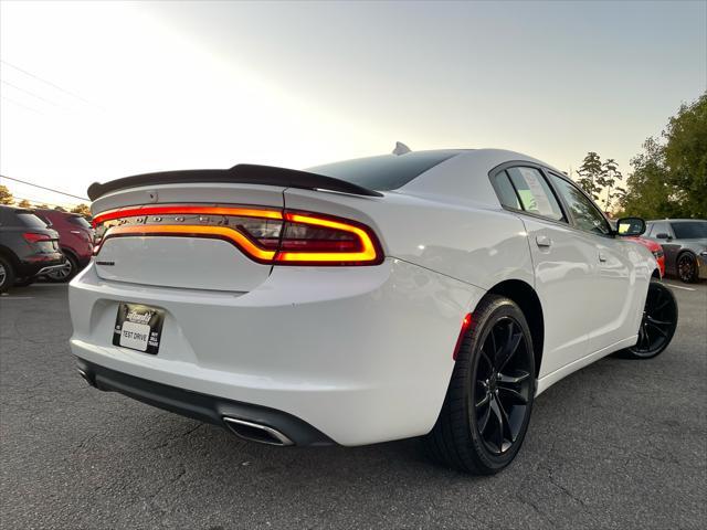 2016 dodge charger sxt