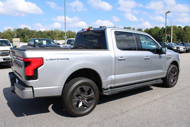 2022 ford f-150 lightning lariat