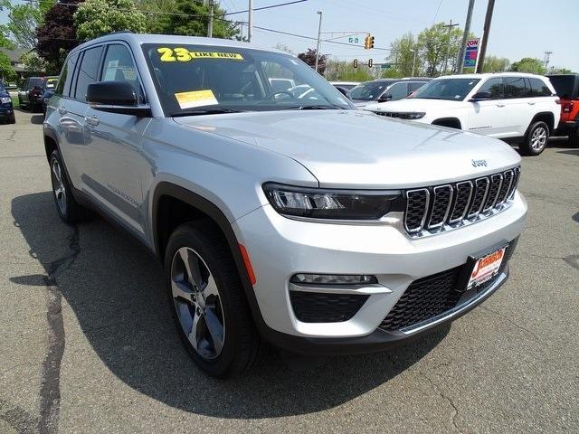 2023 jeep grand cherokee 4xe base
