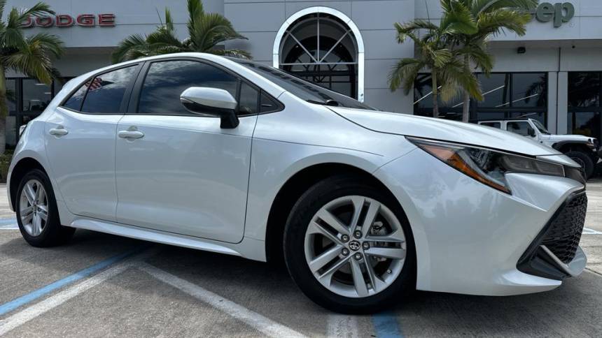 2022 toyota corolla hatchback se