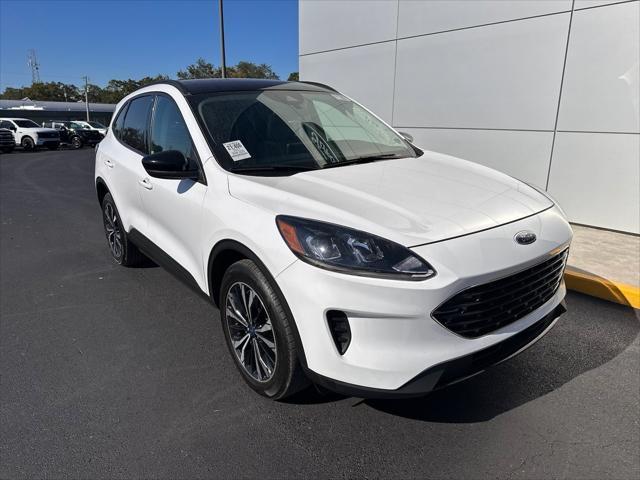 2021 ford escape se