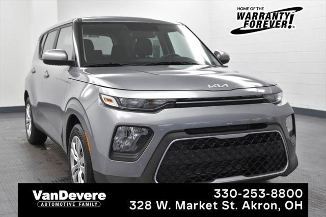 2022 kia soul lx