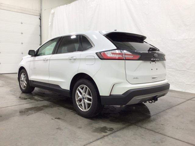 2022 ford edge sel